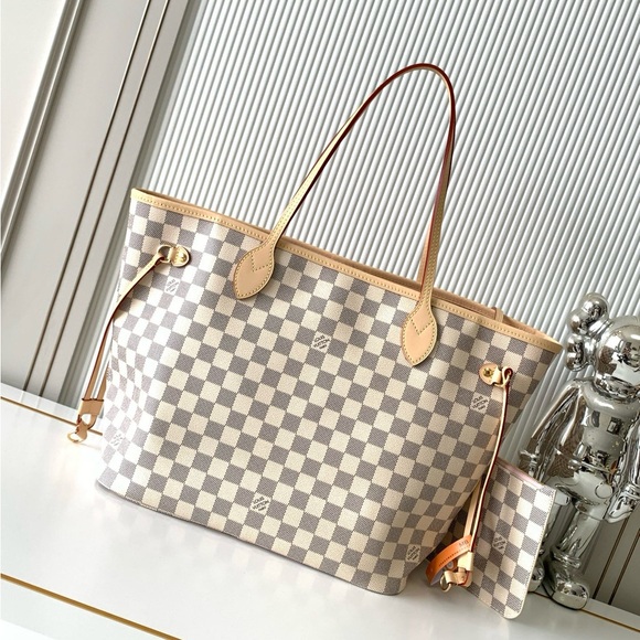 Authentic Louis Vuitton Neverfull MM Damier Azur w/ Pouch